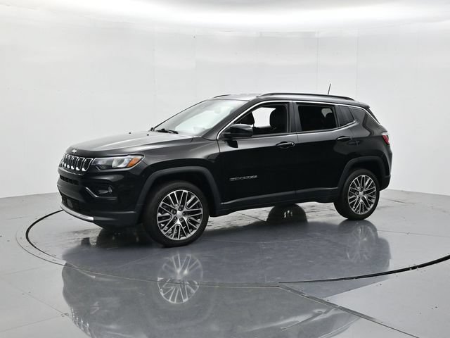 Used 2023 Jeep Compass Limited w/ Elite Group AWD/4WD image 5