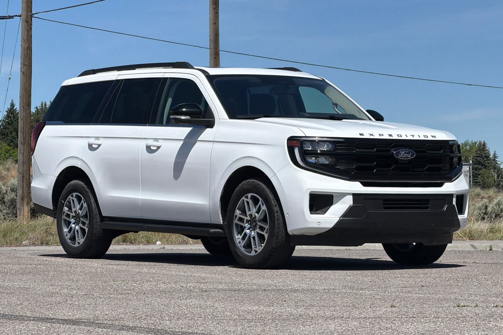 Certified 2025 Ford Expedition Active AWD/4WD image 9