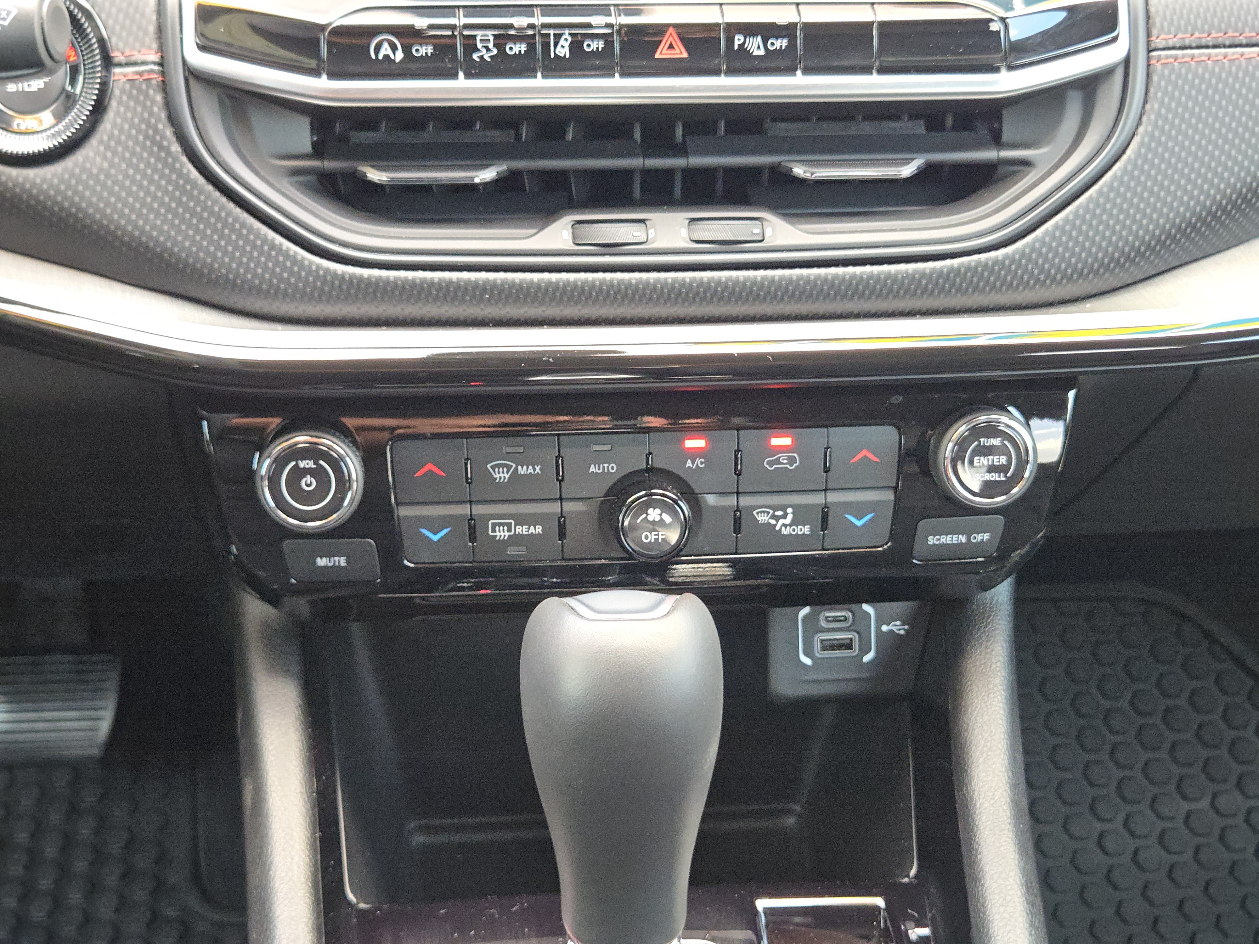 Used 2024 Jeep Compass Trailhawk AWD/4WD image 20