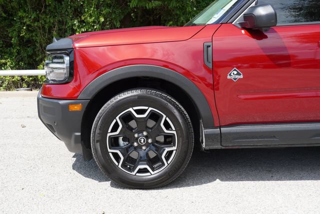 Certified 2025 Ford Bronco Sport Outer Banks w/ Outer Banks Tech Package+ AWD/4WD image 5