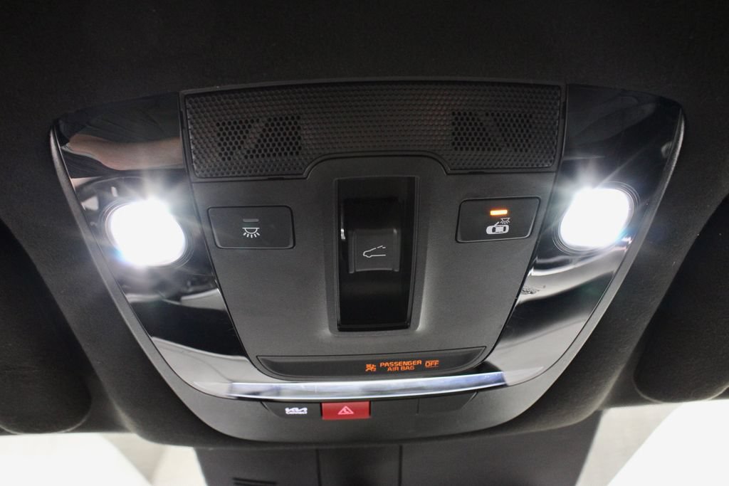 Used 2025 Kia Sorento SX Prestige AWD/4WD image 37