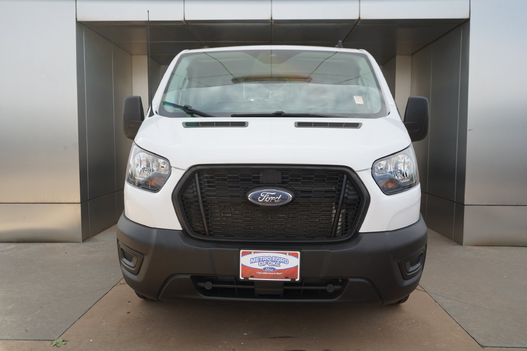 Certified 2023 Ford Transit 350 Low Roof RWD image 4