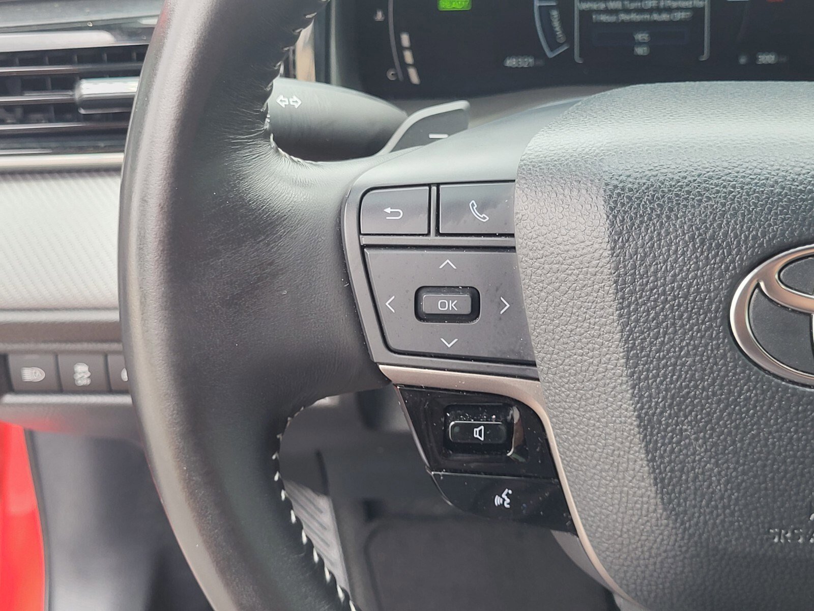 Used 2025 Toyota Camry SE w/ Convenience Package image 27