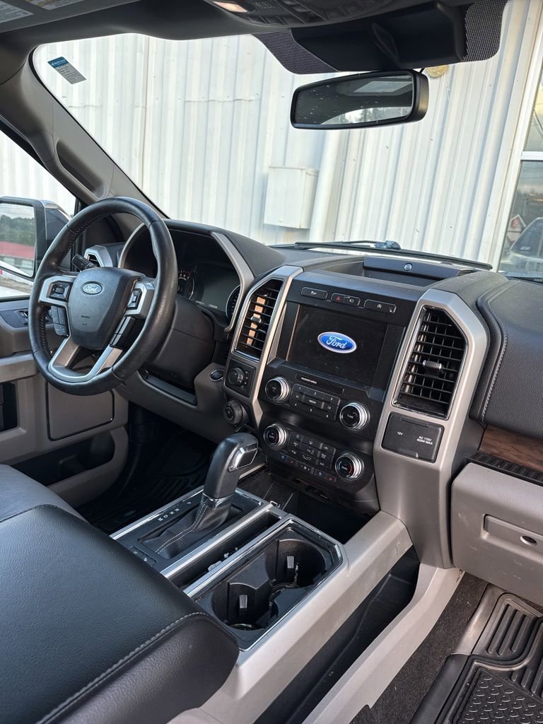 Certified 2020 Ford F150 Lariat w/ Equipment Group 502A Luxury image 9