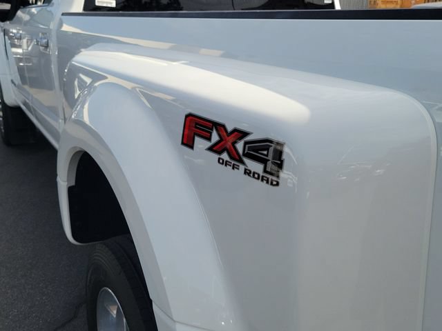 Certified 2022 Ford F450 Limited w/ FX4 Off-Road Package AWD/4WD image 28