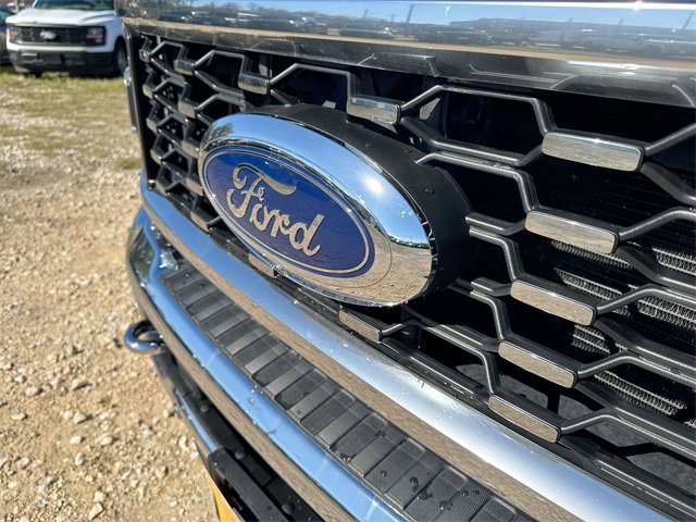 Certified 2024 Ford F450 Lariat w/ Lariat Ultimate Package image 35