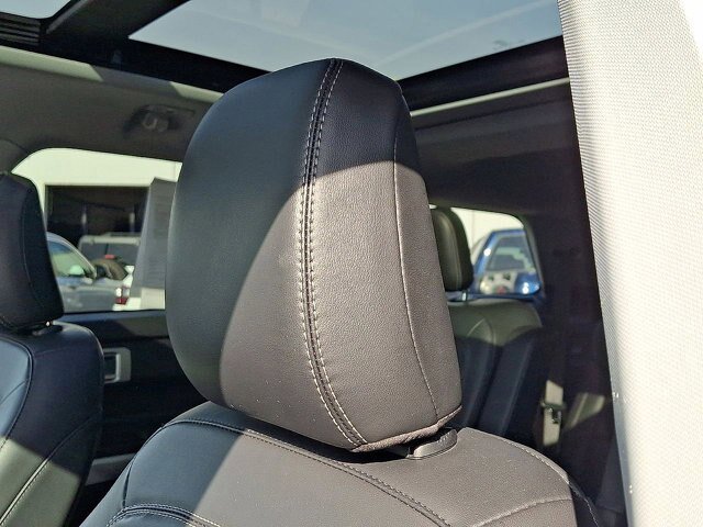Certified 2022 Ford Explorer XLT w/ Equipment Group 202A AWD/4WD image 21