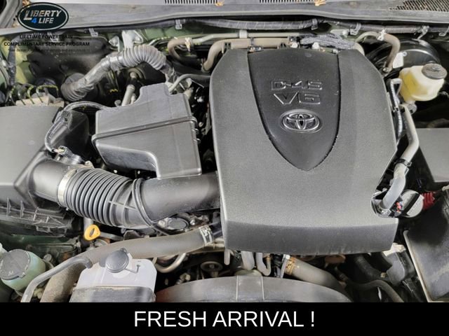 Used 2021 Toyota Tacoma TRD Sport w/ TRD Premium Sport Package AWD/4WD image 35