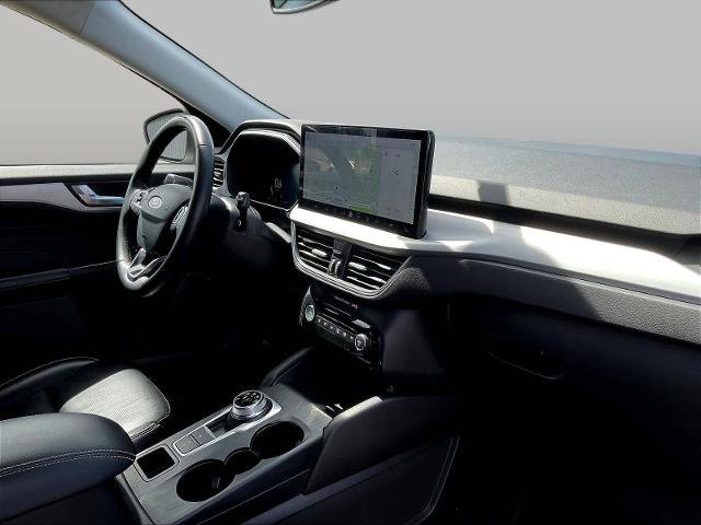 Certified 2024 Ford Escape Platinum AWD/4WD image 28