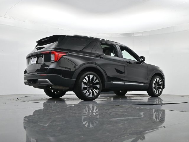 Certified 2025 Ford Explorer Platinum w/ LUX Leather Package AWD/4WD image 36