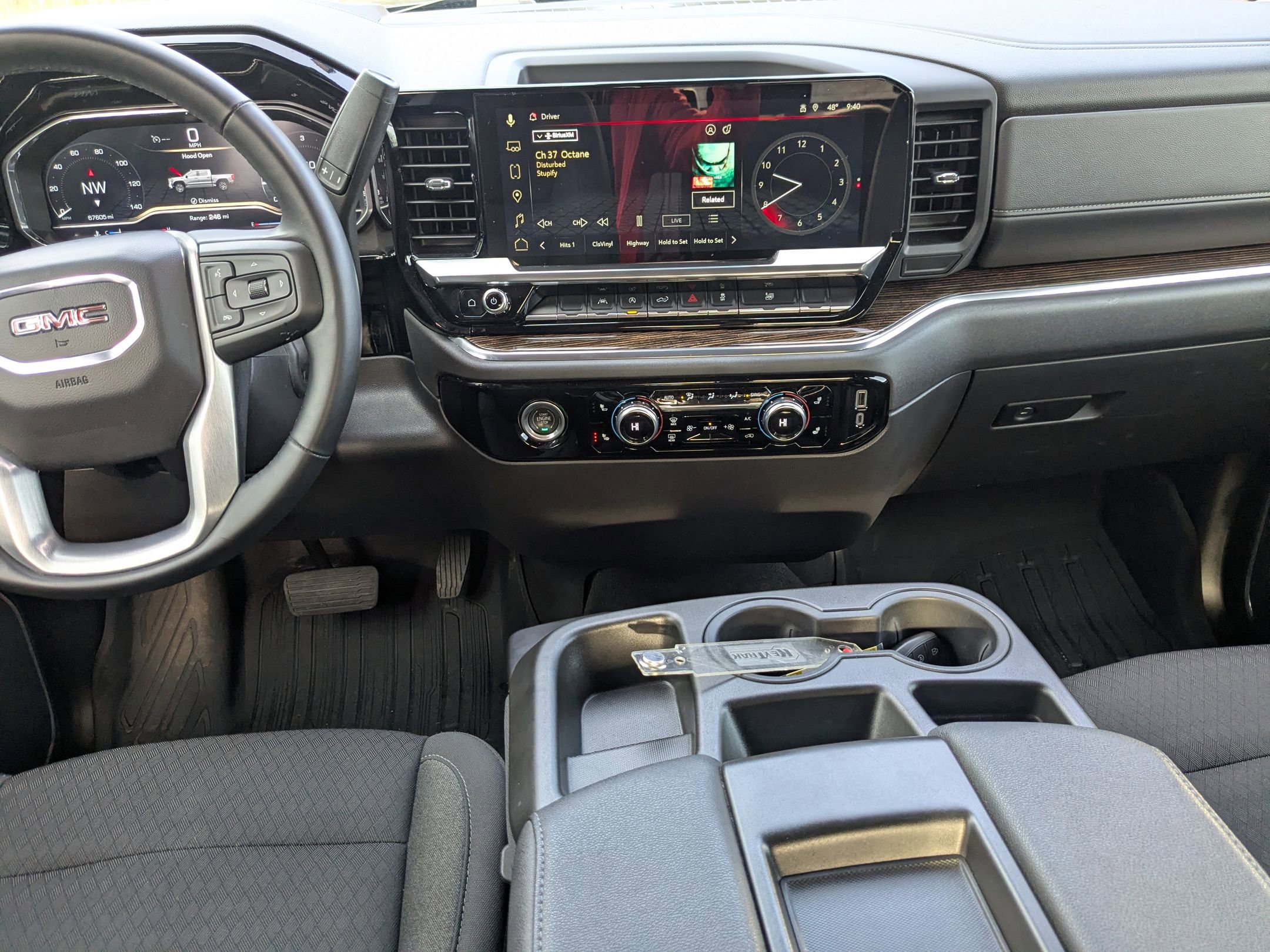 Used 2023 GMC Sierra 1500 Elevation image 24