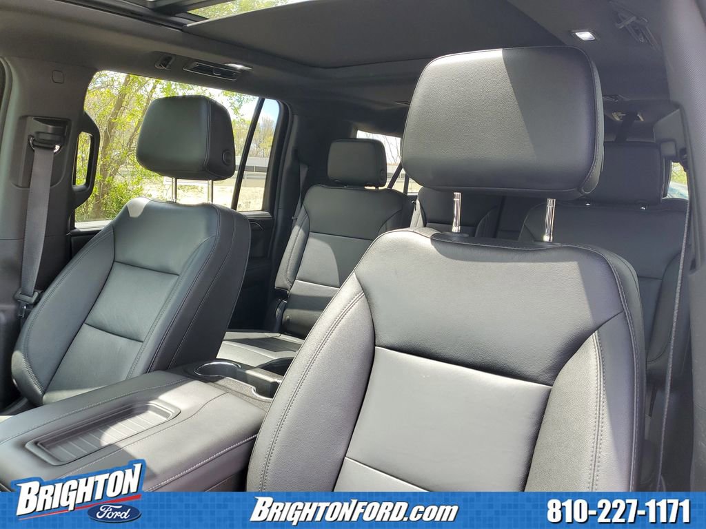 Used 2023 Chevrolet Suburban Z71 AWD/4WD image 11