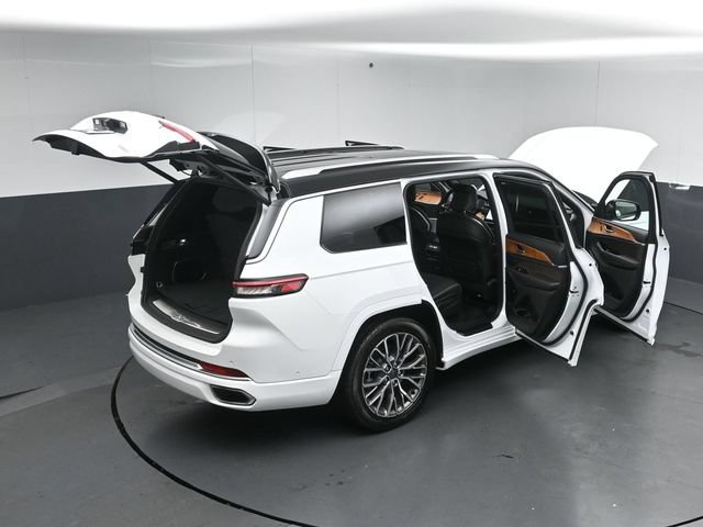 Used 2023 Jeep Grand Cherokee L Summit AWD/4WD image 60