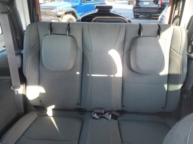 Used 2024 Jeep Wrangler Willys image 23