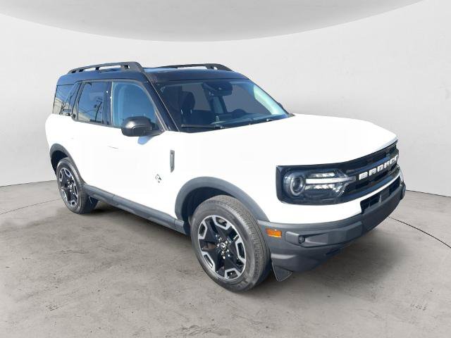 Certified 2023 Ford Bronco Sport Outer Banks w/ Tech Package AWD/4WD image 3