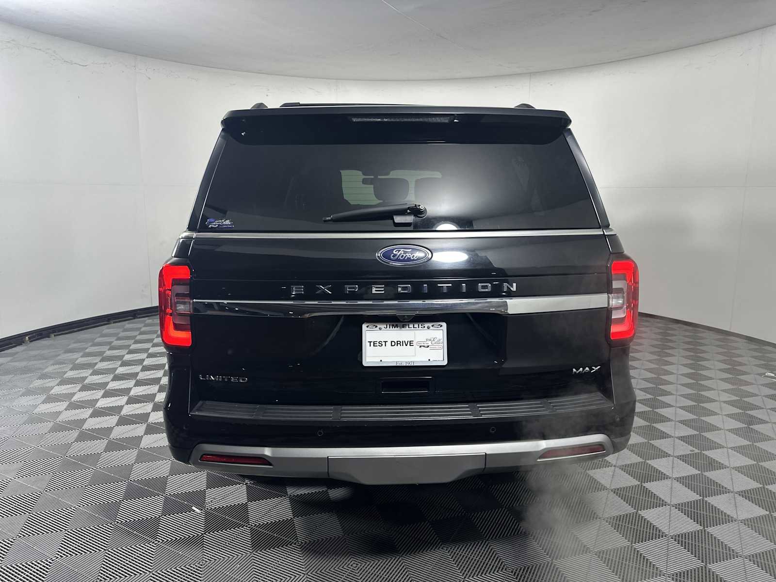 Certified 2023 Ford Expedition Max Limited image 4