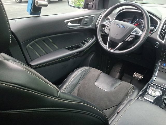 Certified 2020 Ford Edge ST w/ Equipment Group 401A AWD/4WD image 17