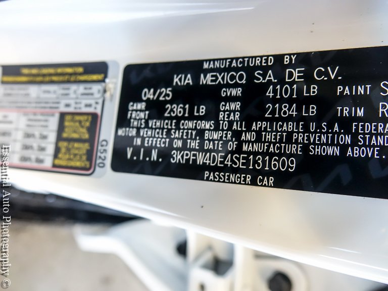 Used 2025 Kia K4 GT-Line w/ GT-Line Premium Package FWD image 30