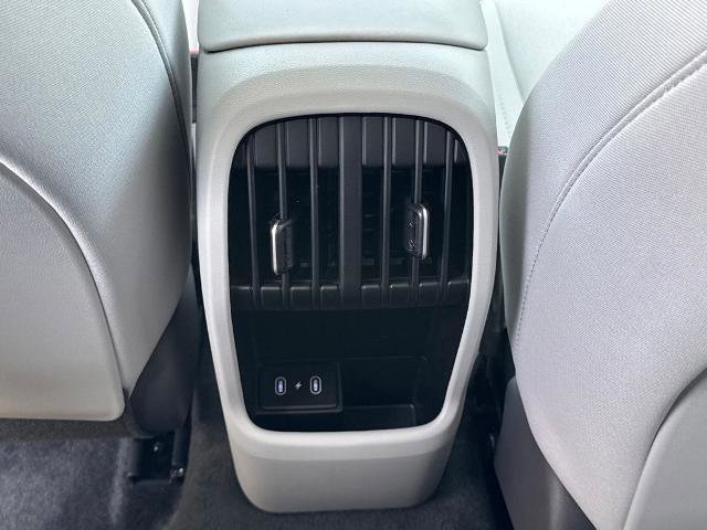 Used 2025 Hyundai Kona SEL FWD image 29