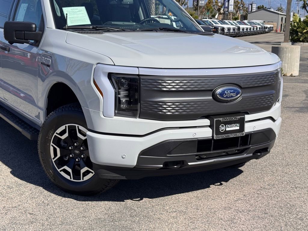 Certified 2023 Ford F150 Lightning XLT image 3