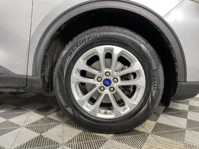 Certified 2022 Ford Escape SE w/ Cold Weather Package image 11