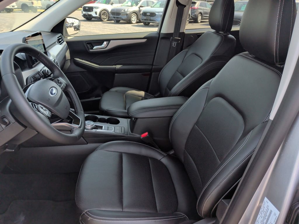 Certified 2022 Ford Escape SEL w/ Technology Package AWD/4WD video 4