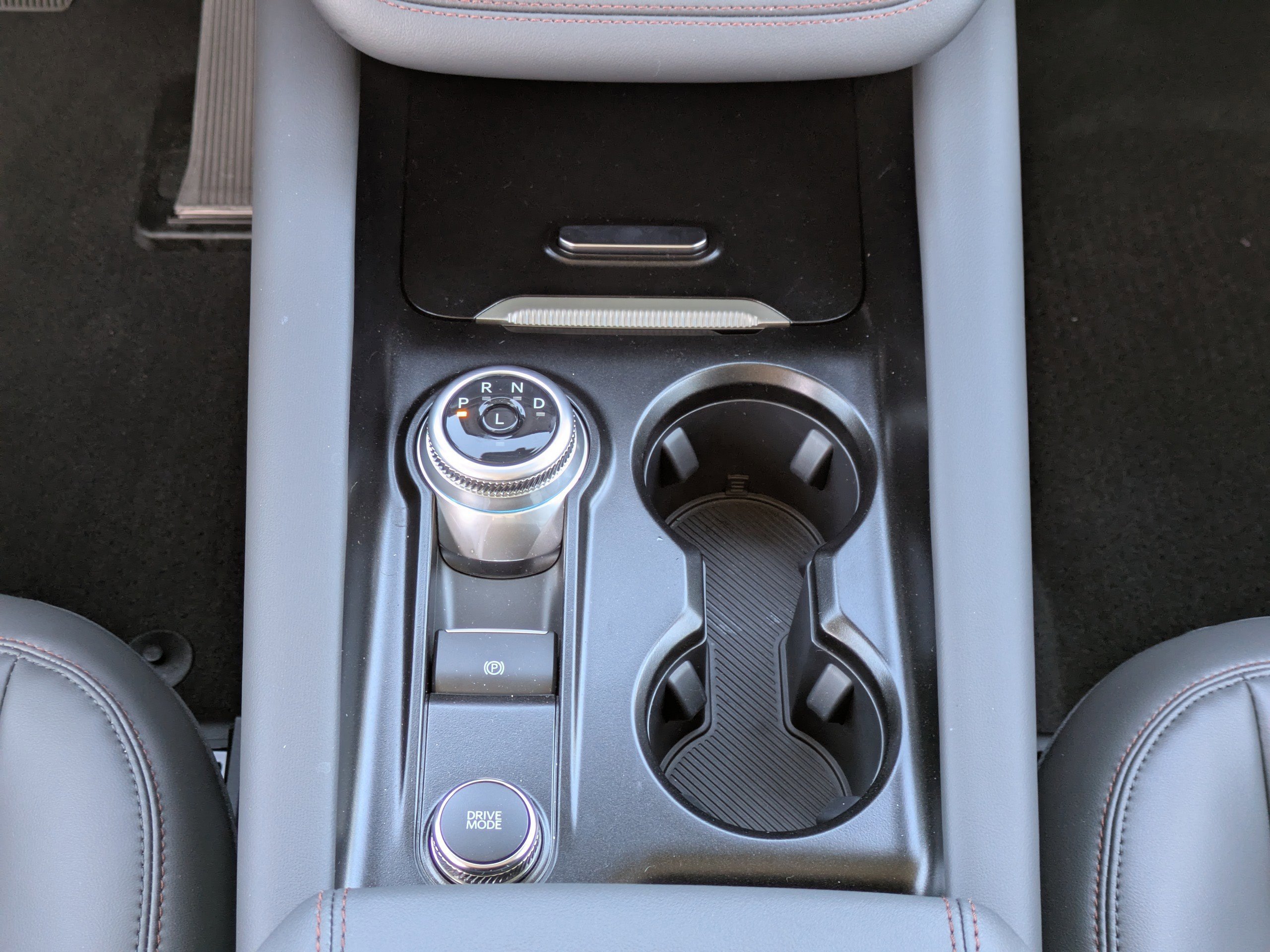 Certified 2025 Ford Explorer Active w/ Active Comfort Package image 23