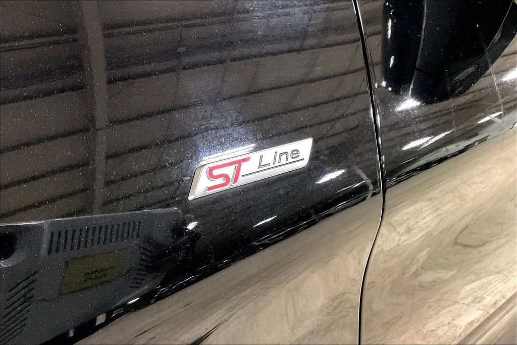 Certified 2025 Ford Explorer ST-Line w/ ST-Line Street Pack AWD/4WD image 8