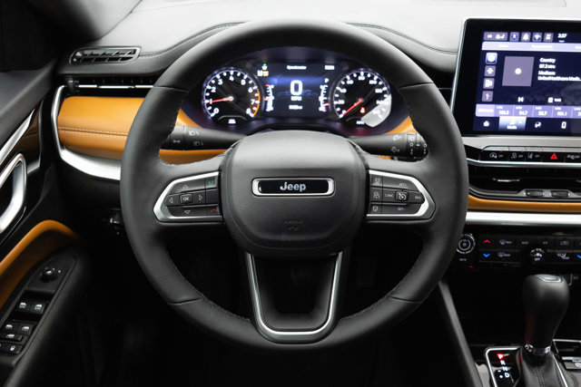Used 2024 Jeep Compass Limited AWD/4WD image 29