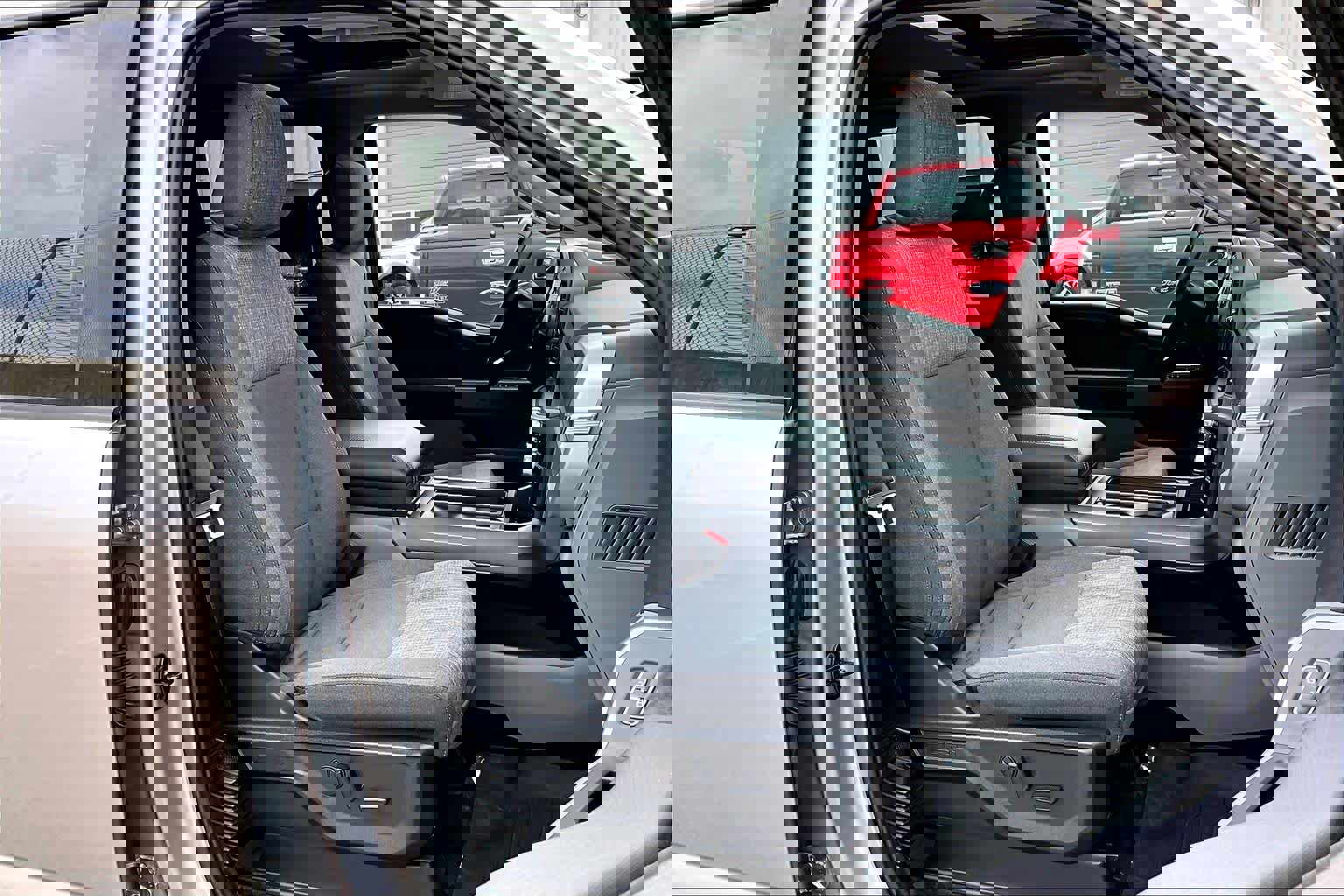 Certified 2022 Ford F150 XLT w/ Equipment Group 302A High image 9