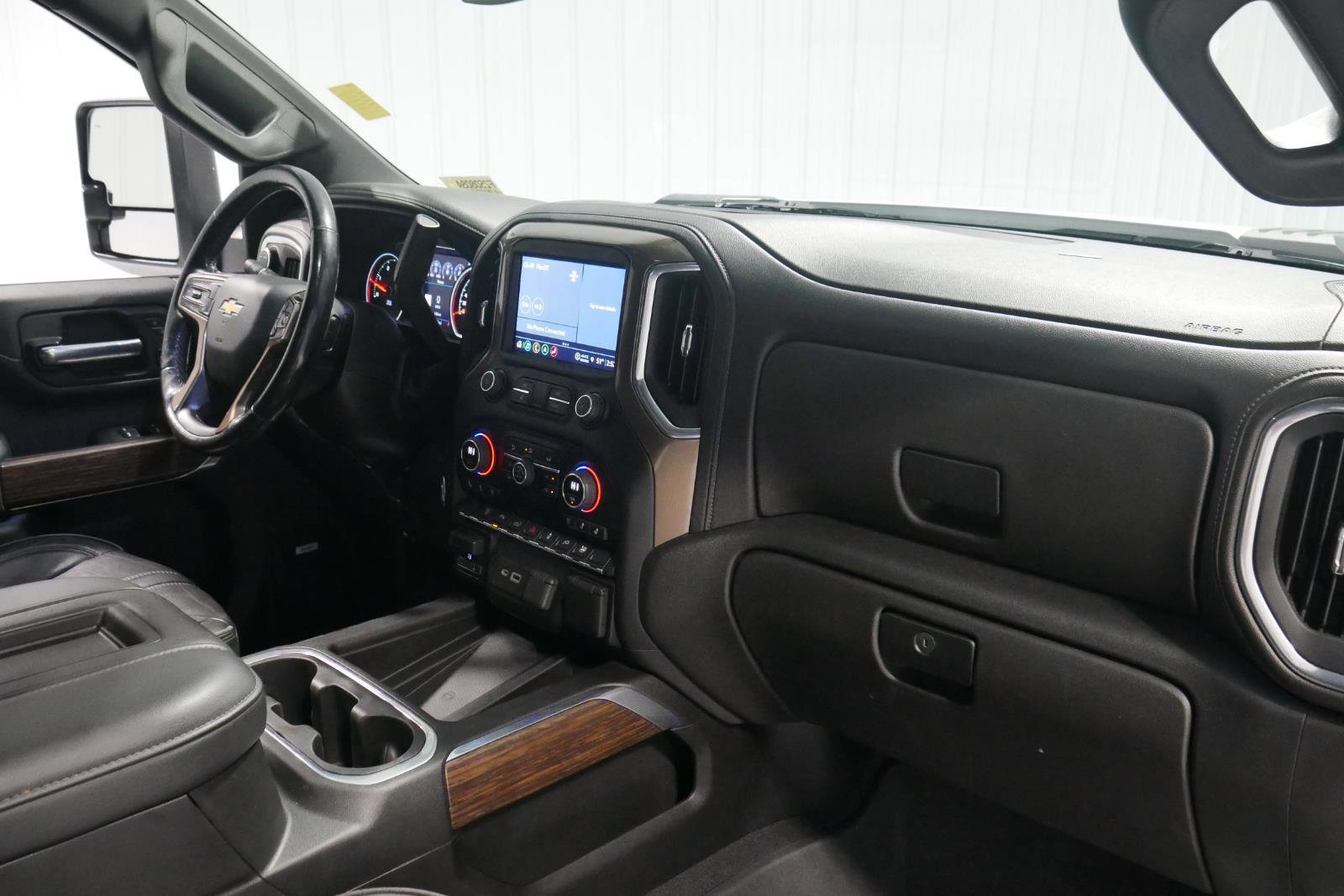 Used 2022 Chevrolet Silverado 2500 High Country image 14