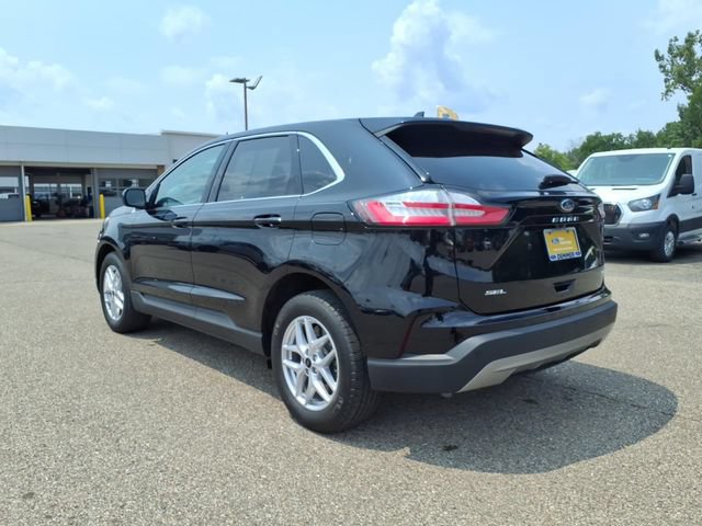 Certified 2024 Ford Edge SEL w/ Convenience Package AWD/4WD image 5
