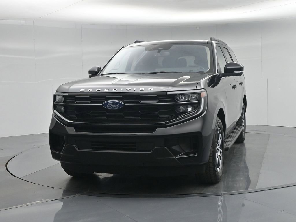 Certified 2025 Ford Expedition Active AWD/4WD image 62