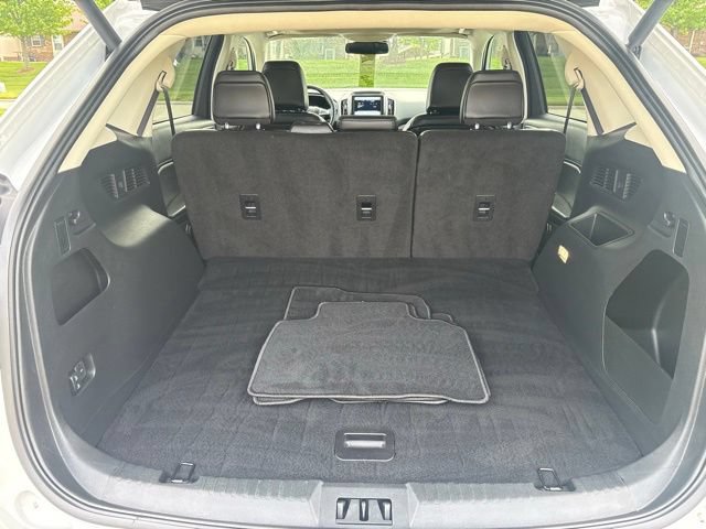 Certified 2024 Ford Edge SEL w/ Convenience Package AWD/4WD image 8