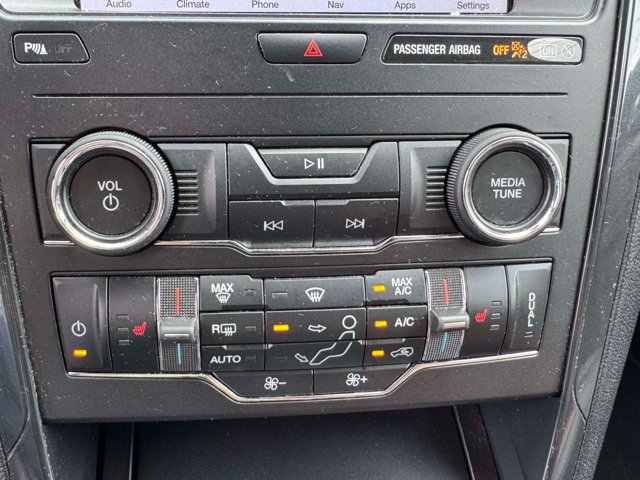 Certified 2019 Ford Explorer XLT w/ Equipment Group 202A AWD/4WD image 31
