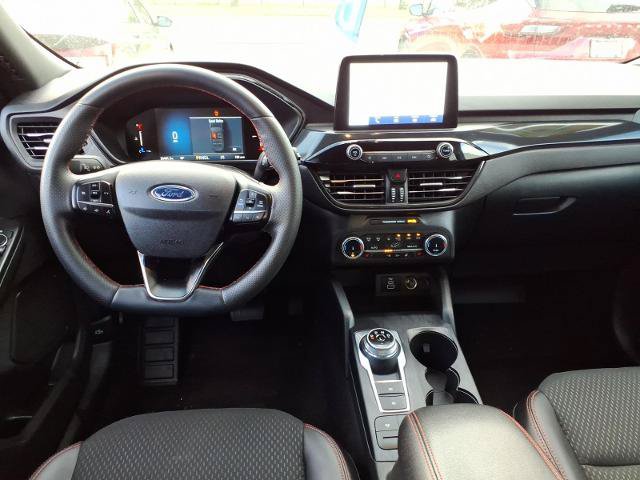 Certified 2025 Ford Escape ST-Line Select AWD/4WD image 12
