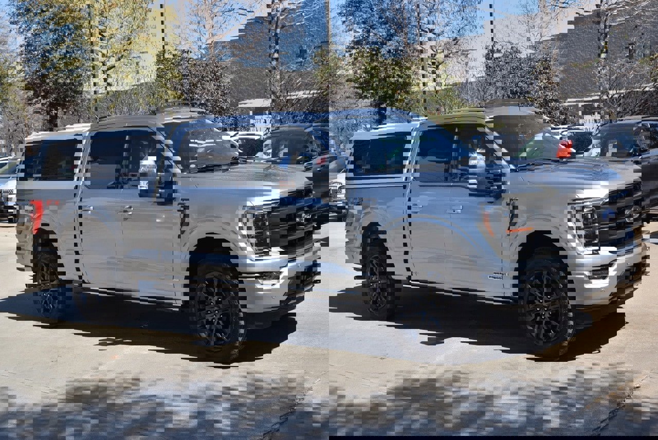 Certified 2022 Ford F150 Lariat w/ Equipment Group 502A High image 11