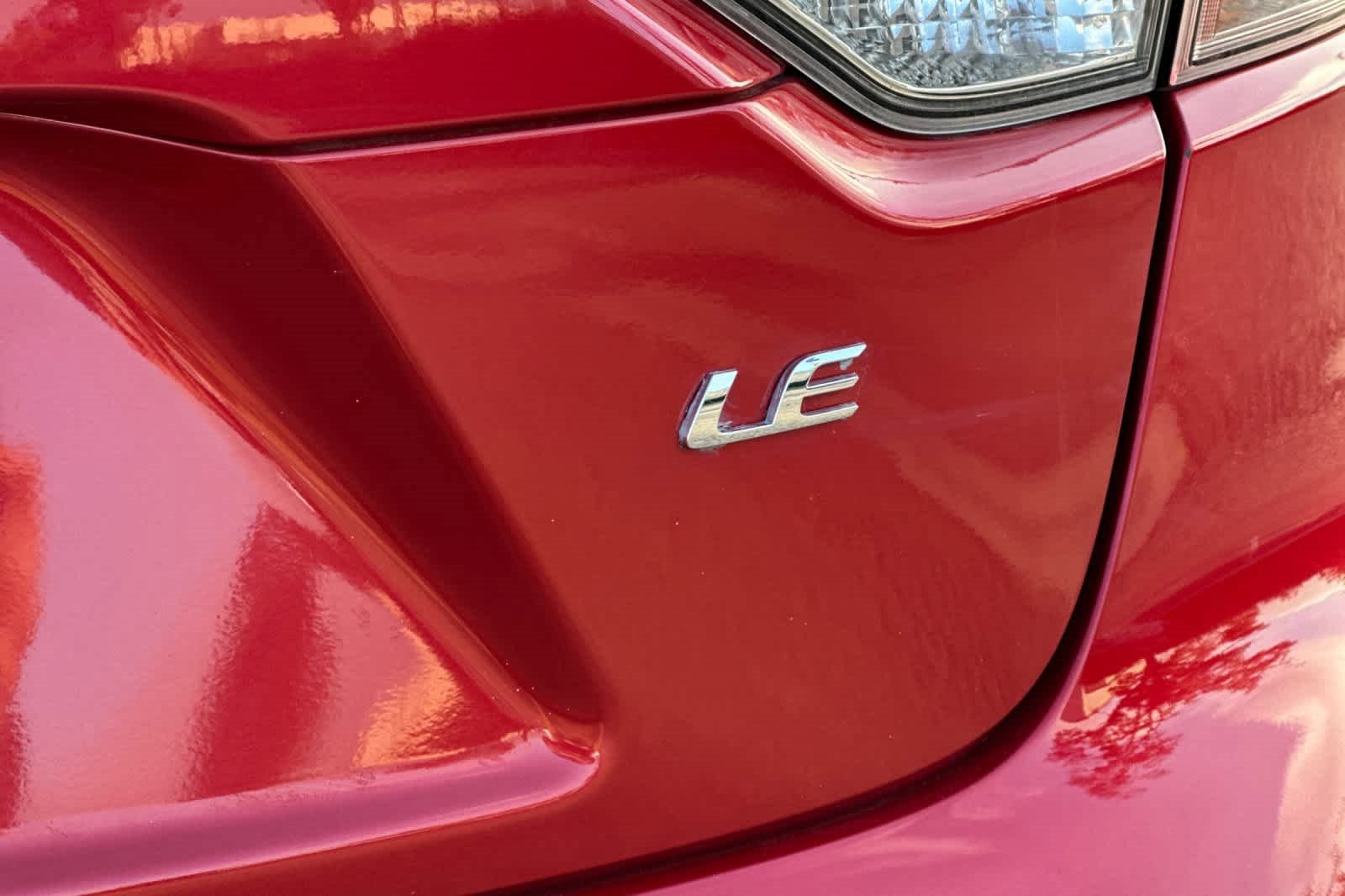 Used 2021 Toyota Corolla LE image 26