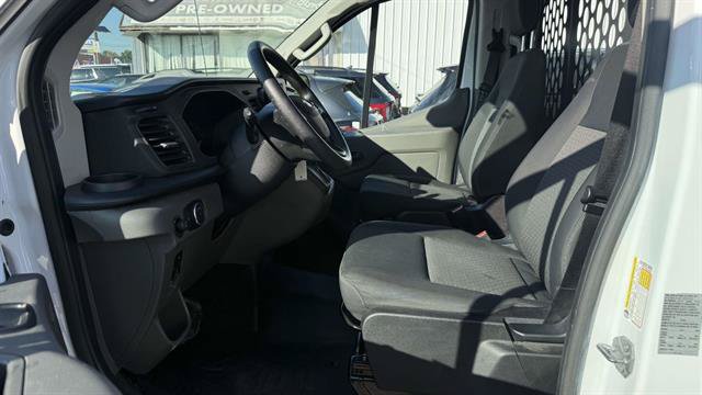 Certified 2025 Ford Transit 250 Low Roof w/ Exterior Upgrade Package RWD image 7