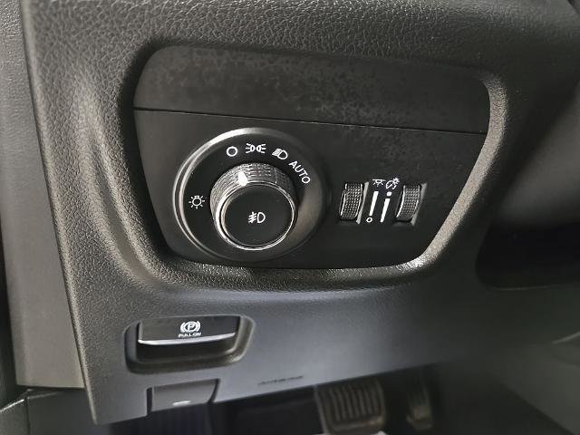 Used 2023 Jeep Grand Cherokee Summit w/ Luxury Tech Group V image 38