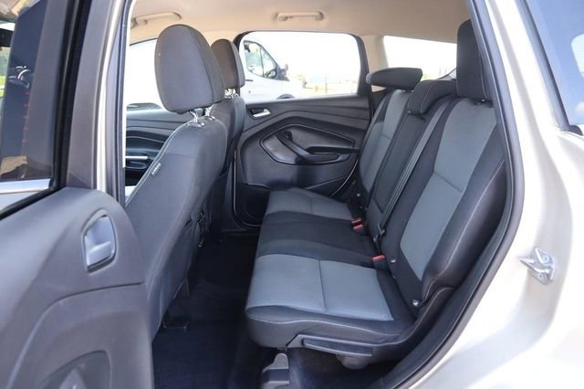 Certified 2017 Ford Escape SE w/ SE Cold Weather Package AWD/4WD image 9