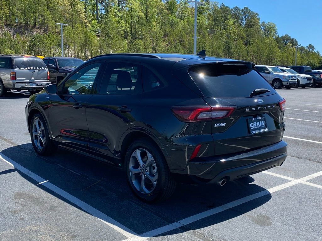 Certified 2023 Ford Escape ST-Line image 3