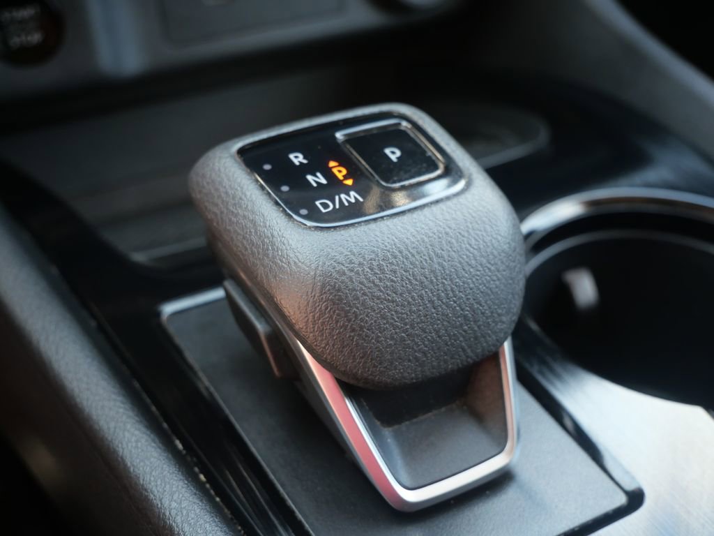Used 2024 Nissan Rogue SV AWD/4WD image 32