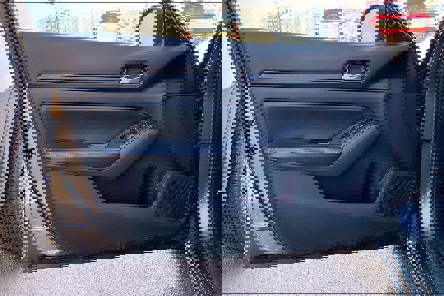 Used 2024 Nissan Altima 2.5 SV image 21