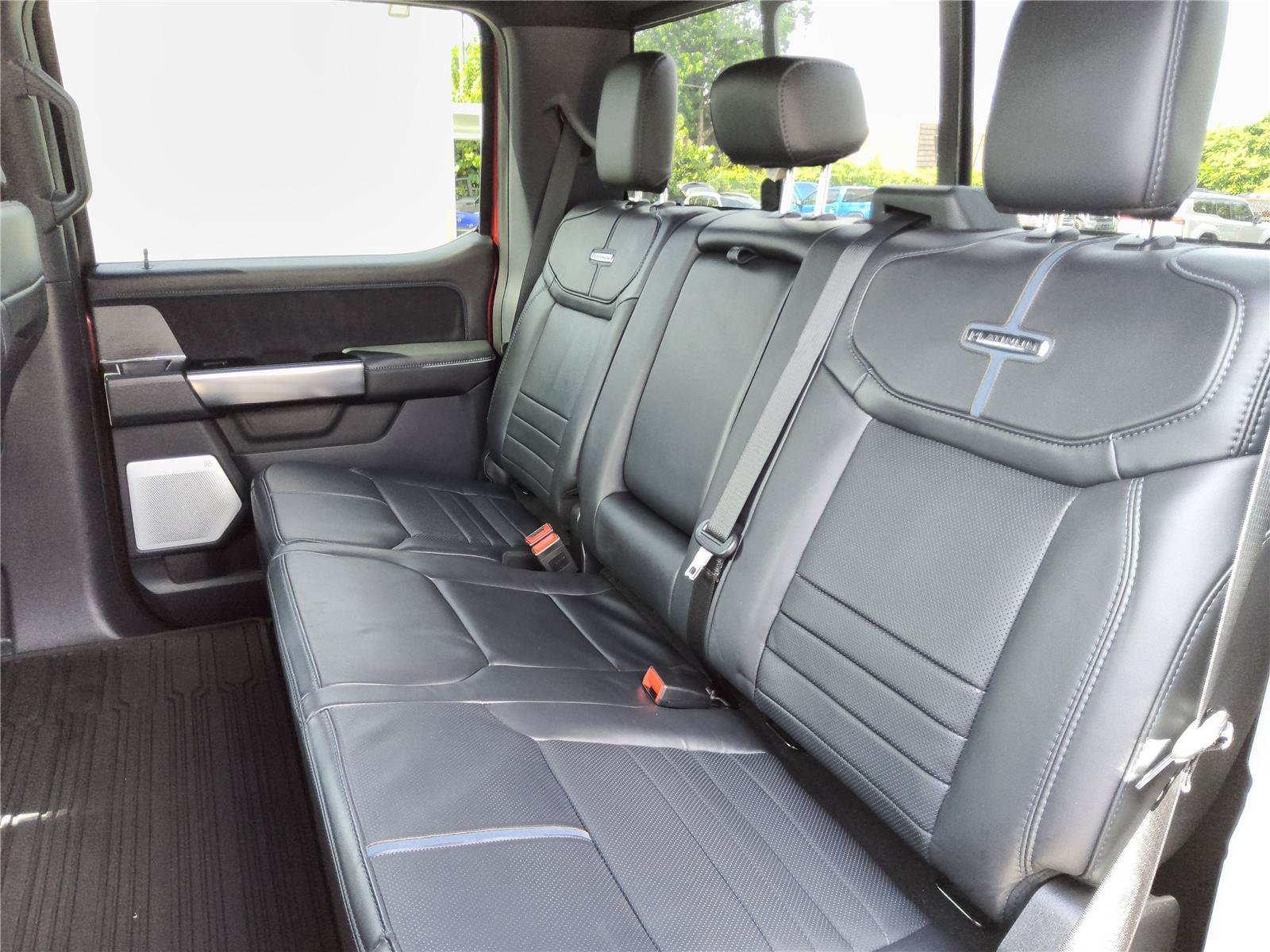 Certified 2025 Ford F250 Platinum AWD/4WD image 28