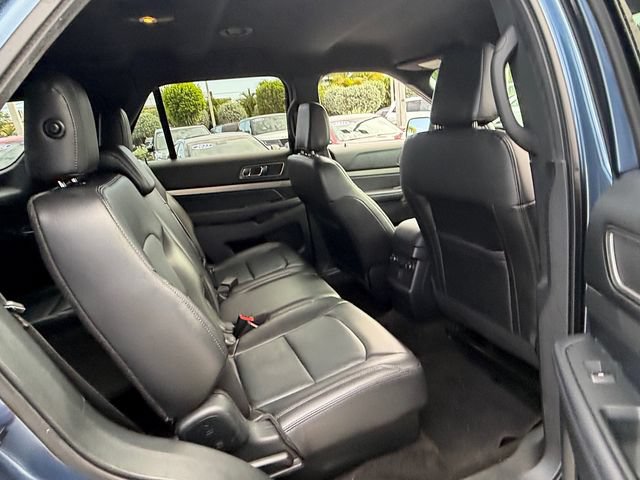 Certified 2018 Ford Explorer XLT w/ Equipment Group 202A FWD image 16