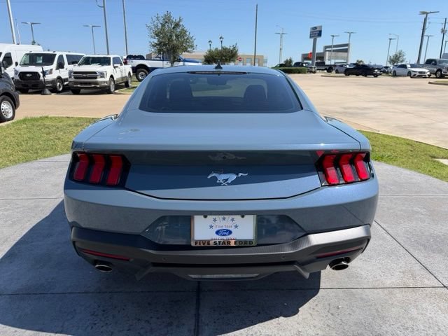 Certified 2025 Ford Mustang Coupe RWD image 5