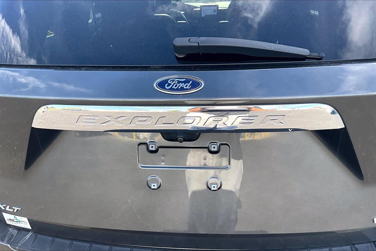 Certified 2020 Ford Explorer XLT w/ Equipment Group 202A AWD/4WD image 33
