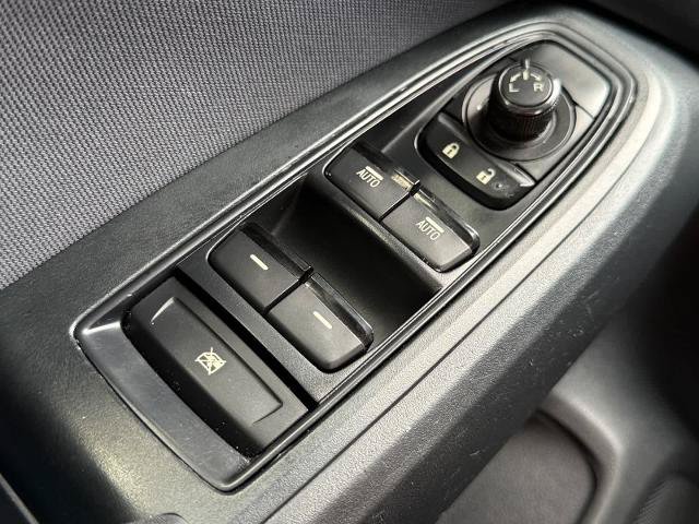 Used 2019 Subaru Crosstrek 2.0i Premium AWD/4WD image 15