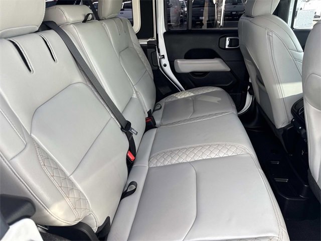 Used 2021 Jeep Wrangler Unlimited Sahara image 33